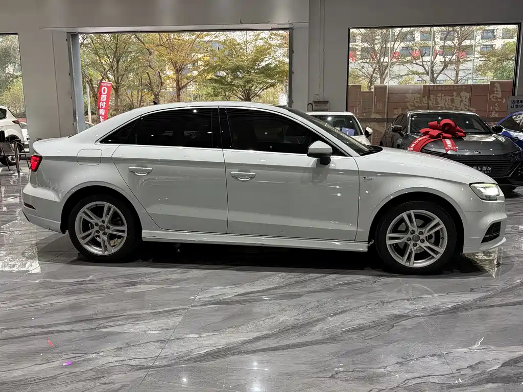 Audi A3 2020 Limousine 35 TFSI Style Edition National V