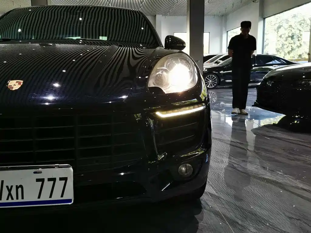 Macan 2.0T 2017 Model