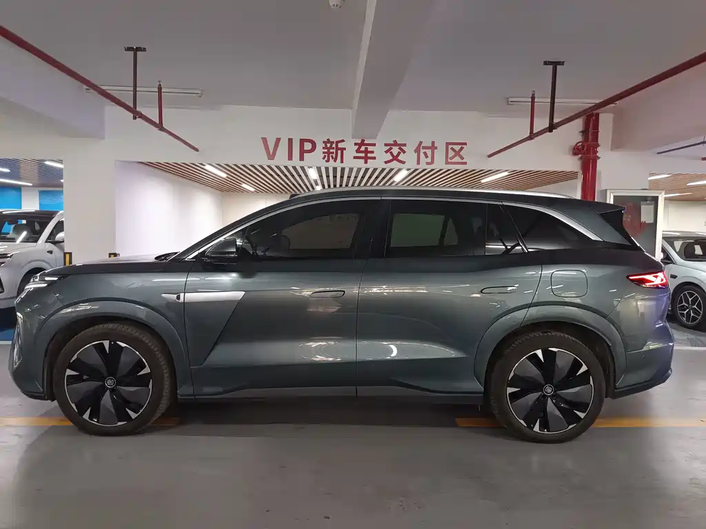 Tang L 2025 EV 600KM Four-Wheel Drive LiDAR Flagship Model