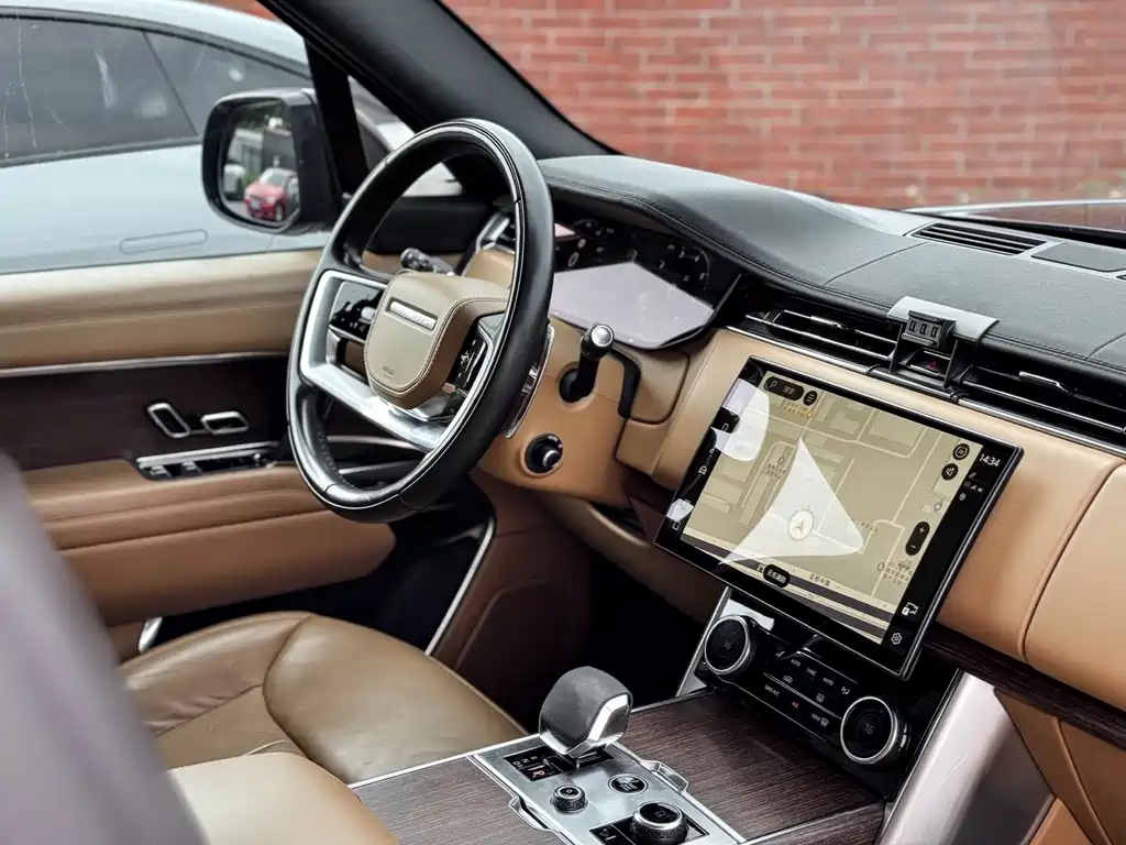 Range Rover 2023 3.0 L6 400PS Grandland Seven-Seat Extended Edition