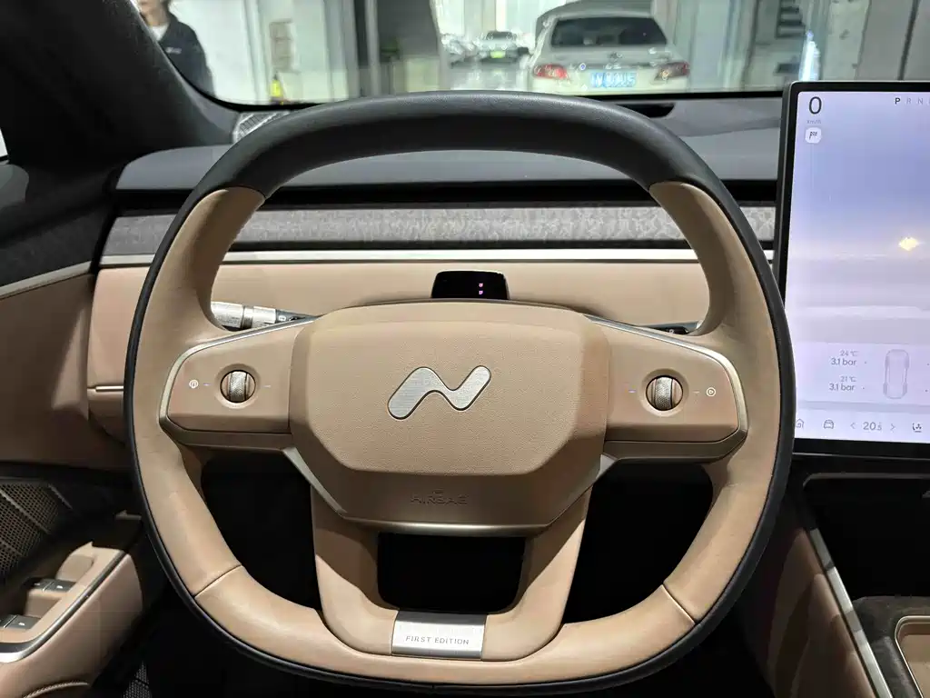 Lado L90 2025 Max 6-seat Edition