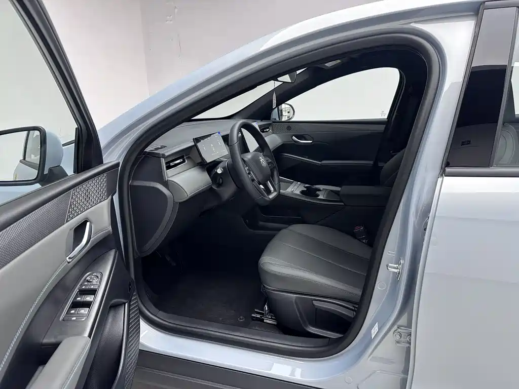 Qin Plus 2025 EV Intelligent Driving Edition 510KM Advance Model