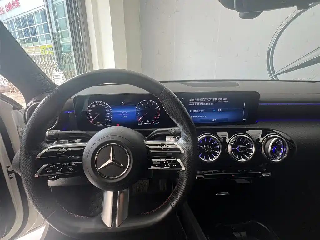 Mercedes-Benz A-Class 2023 A 200 L Fashion Edition