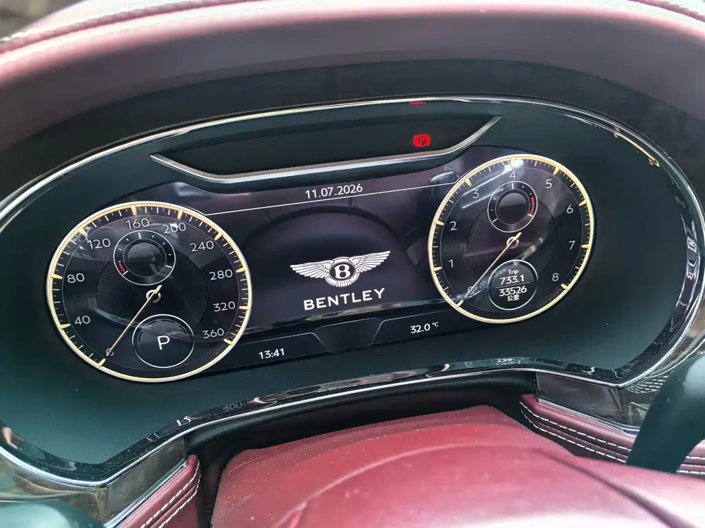 Ferari 2022 Model 4.0T V8 Standard Edition