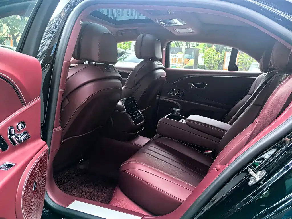 Ferari 2022 Model 4.0T V8 Standard Edition