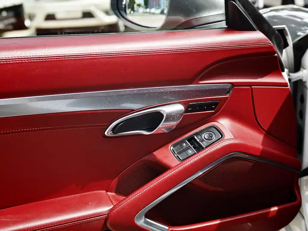Porsche 718 Boxster 2.0T 2020 Model