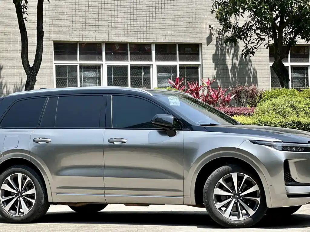 Ideal ONE 2020 Model, Extended Range 6-Seat Edition