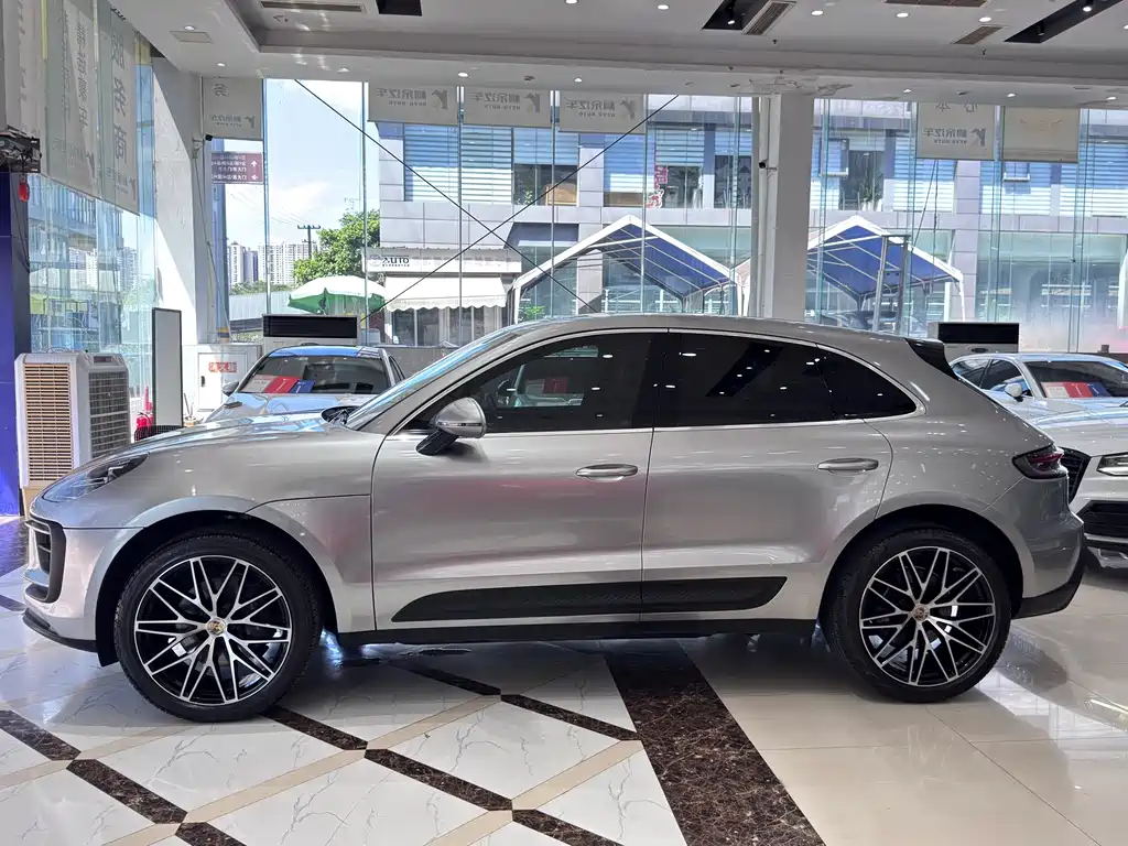Macan 2022 2.0T
