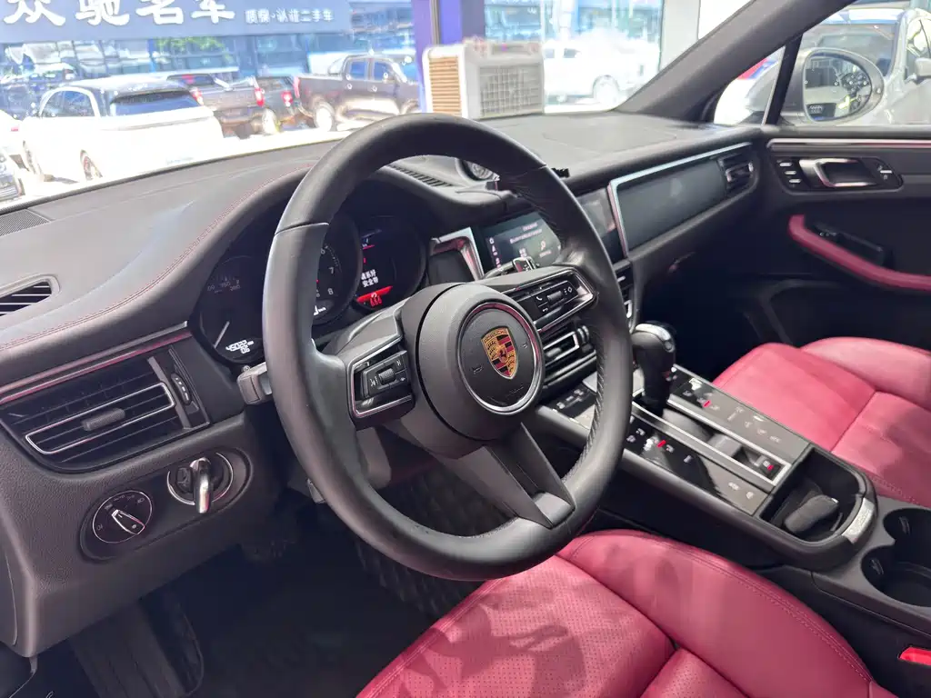 Macan 2022 2.0T