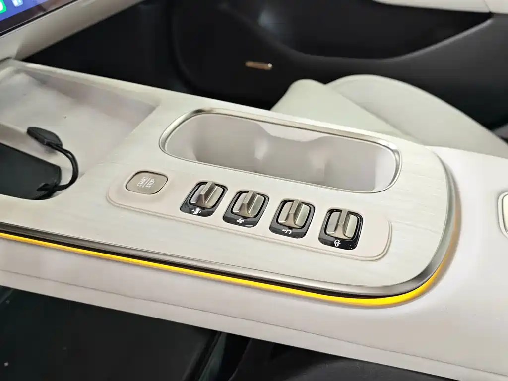 Xiaomi SU7 2024 Model Four-Wheel Drive Ultra-Long Range High-End Intelligent Driving Max Edition