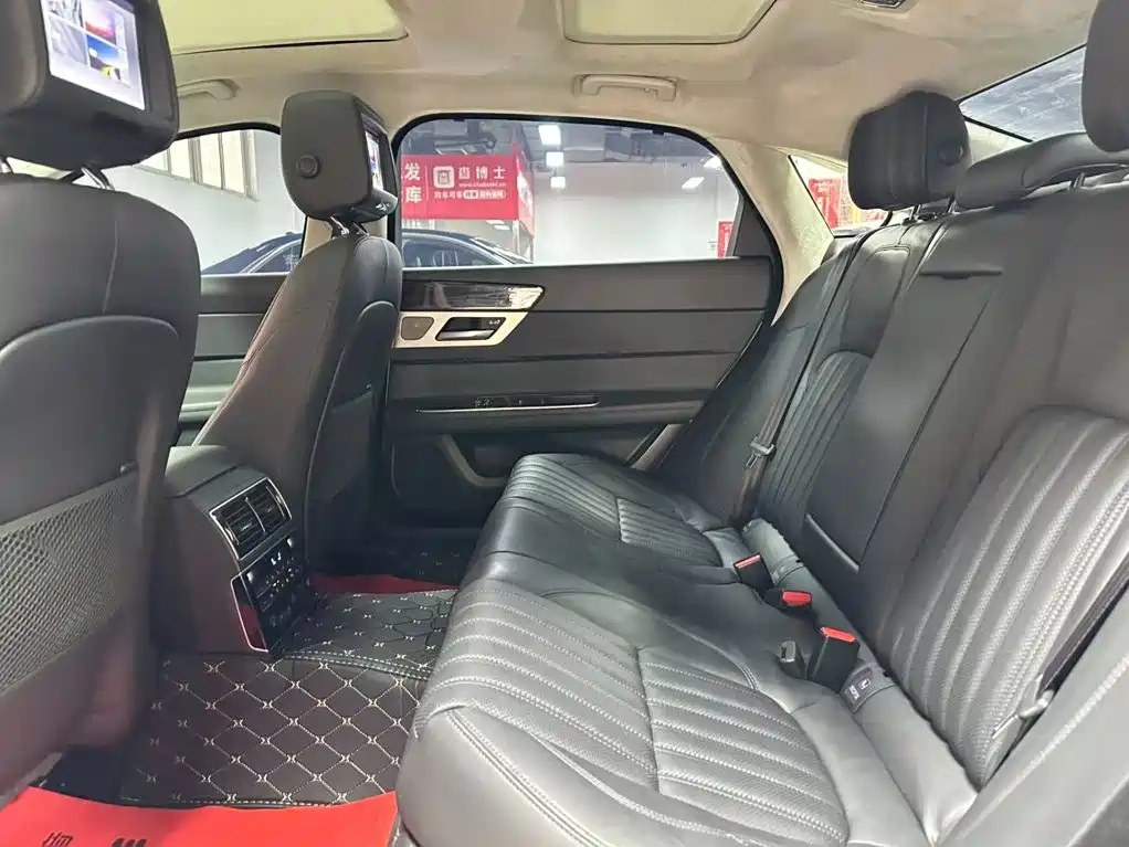 Jaguar XFL 2017款 XFL 2.0T 240PS Luxury Edition
