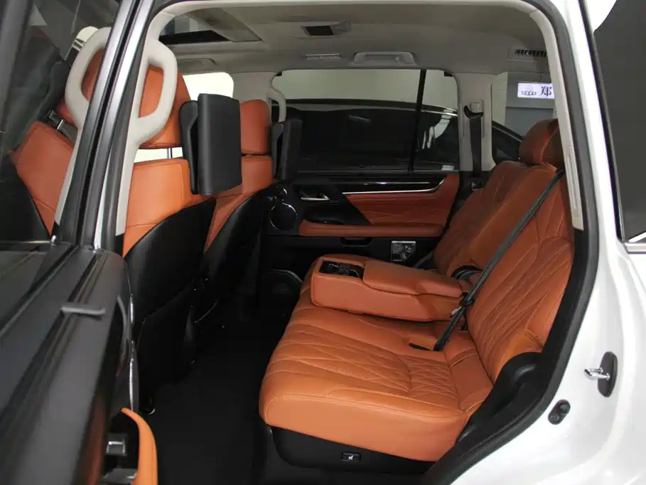Lexus LX 2019 570 Peak Special Edition