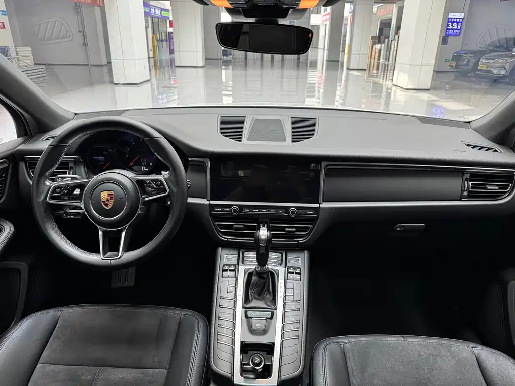 Macan 2018 2.0T