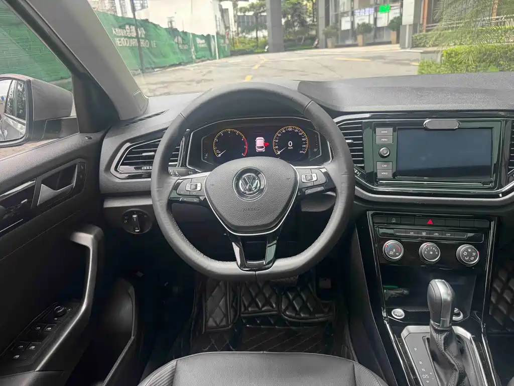 T-ROC 2020 280TSI DSG Two-wheel Drive Comfort Edition
