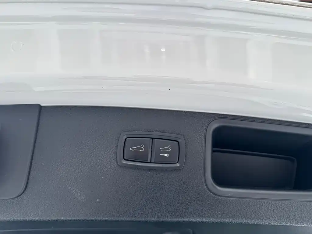 Macan 2018 2.0T