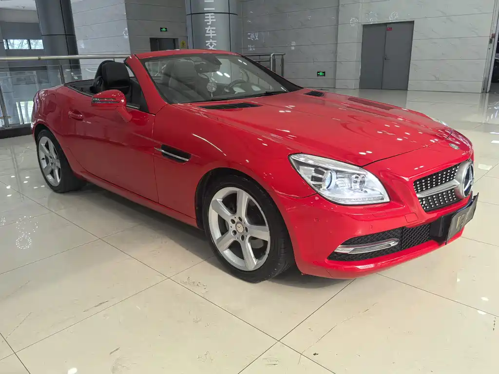 Mercedes-Benz SLK Class 2011 model SLK 200 Sportline