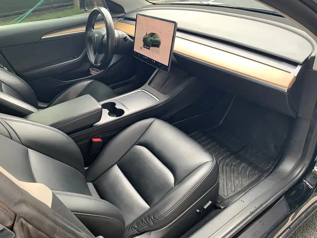 Model 3 Rear-Wheel Drive 2022