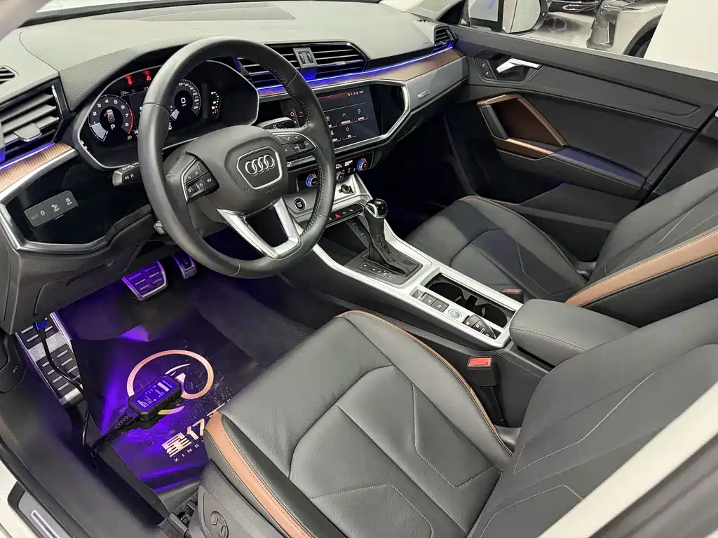 Audi Q3 2022 35 TFSI Fashion Elegance Edition