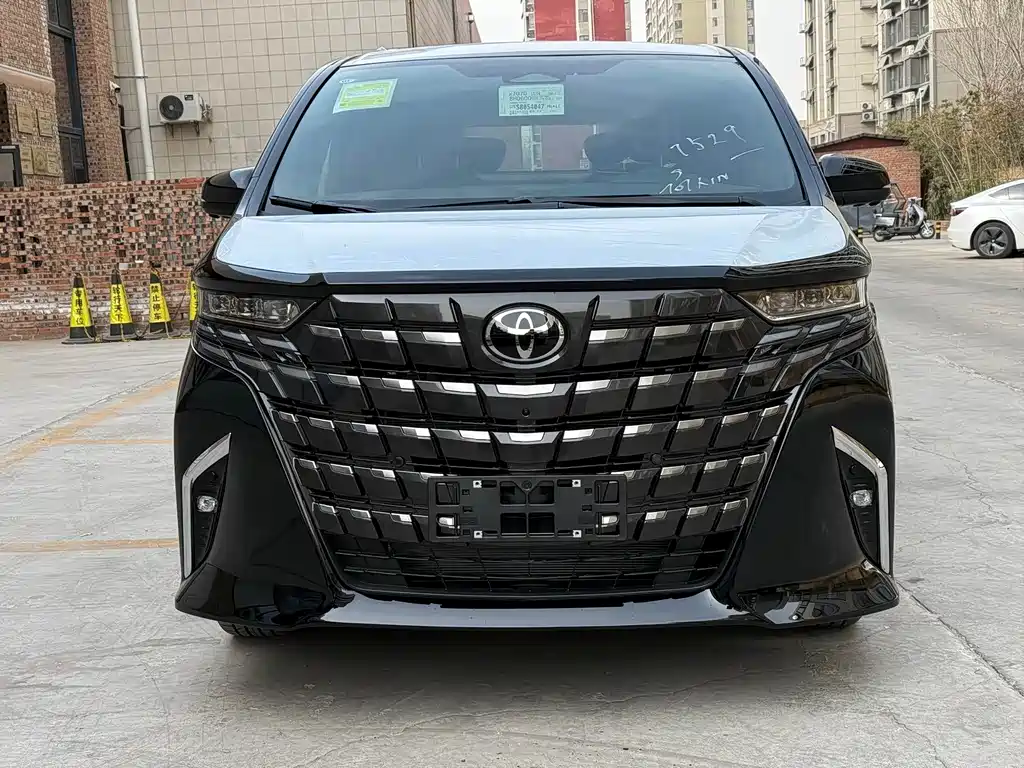 Alphard 2025款 Hybrid 2.5L Premium Gold Edition