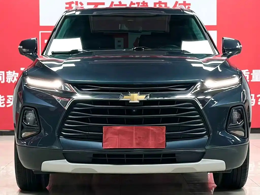 Bigger 2022 Light Hybrid 650T 7-seat V-style