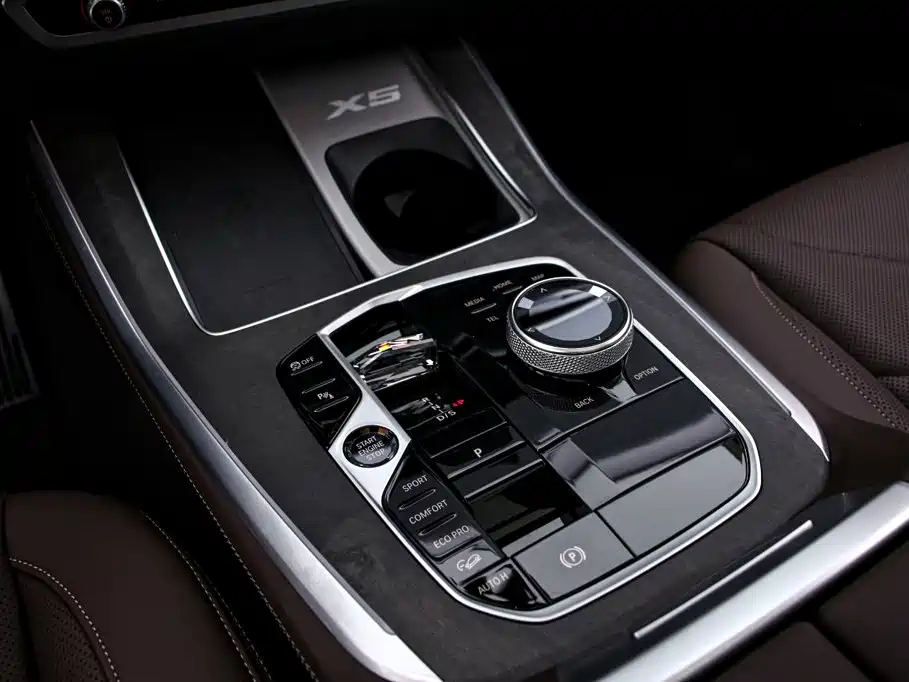 BMW X5 2023 xDrive 30Li M Sport Night Package尊享型