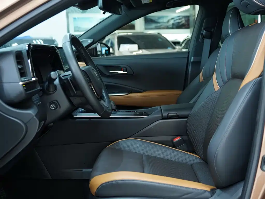 2023 Crown SportCross 2.4T SportCross HEV 4WD Ultimate Edition
