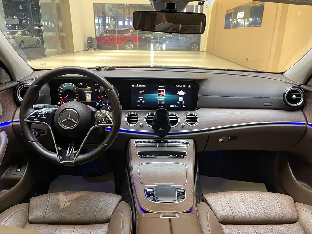 Mercedes-Benz E-Class 2022 Facelift E 260 L