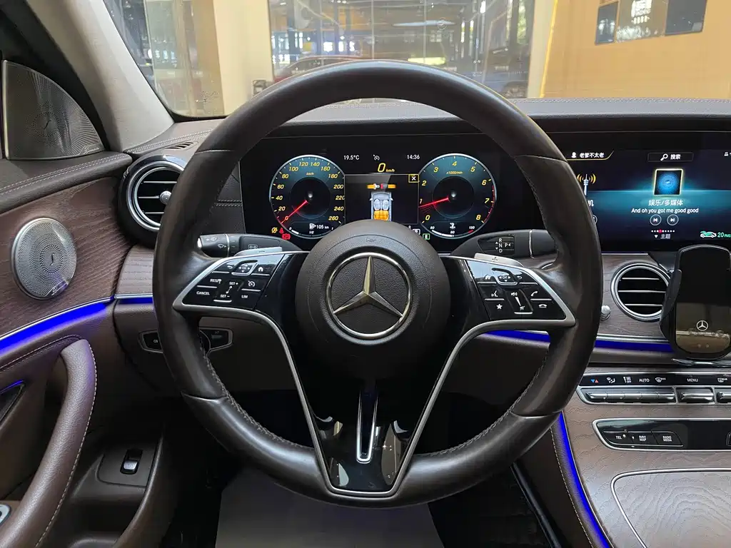 Mercedes-Benz E-Class 2022 Facelift E 260 L