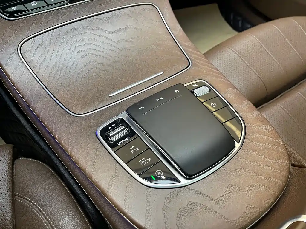 Mercedes-Benz E-Class 2022 Facelift E 260 L