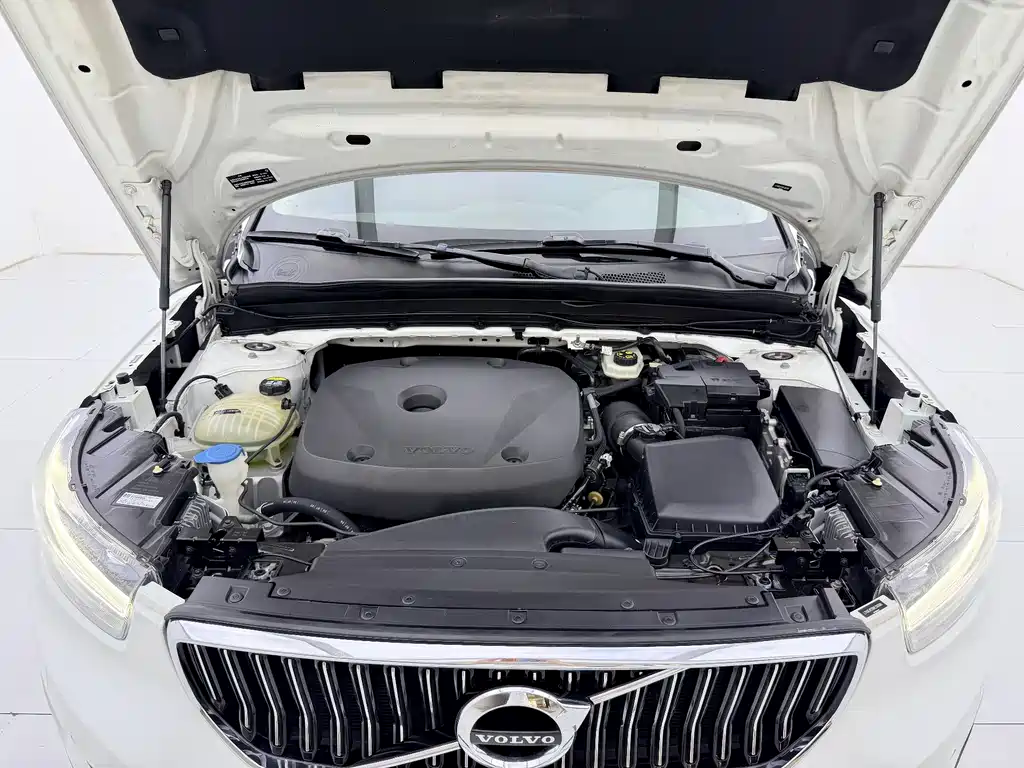 Volvo XC40 2021 T4 AWD Smart & Style Edition