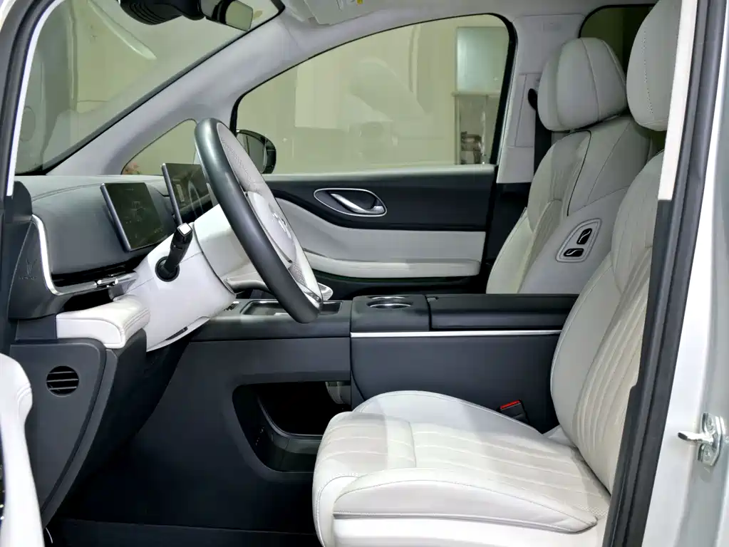 Dream Life 2025款 PHEV All-Wheel Drive Flagship Qiankun Edition