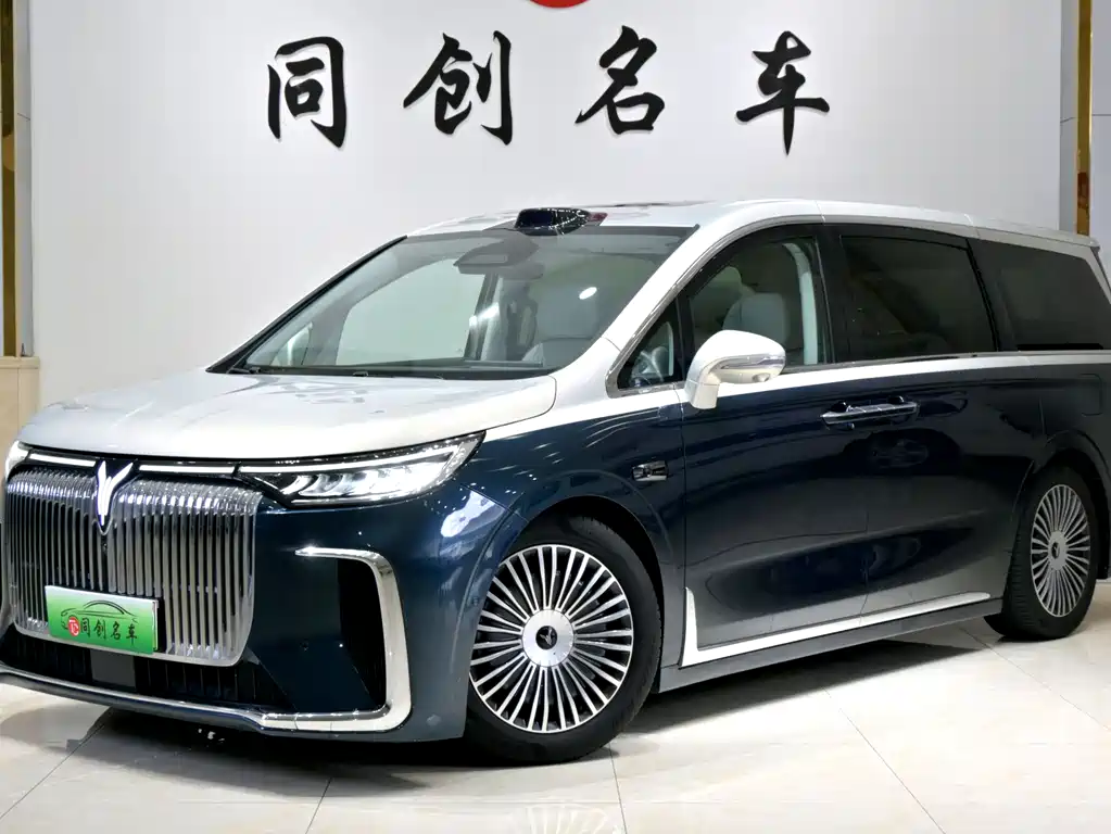 Dream Life 2025款 PHEV All-Wheel Drive Flagship Qiankun Edition