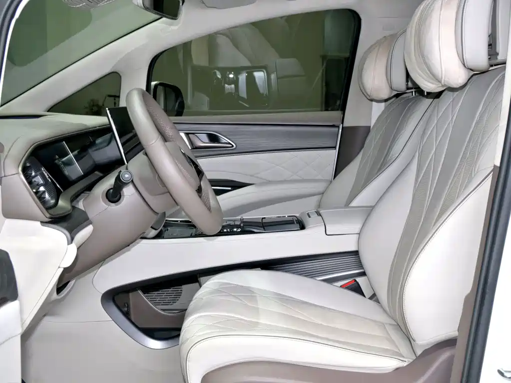 Tengri D9 2022 DM-i 970 All-Wheel Drive Prestige Edition