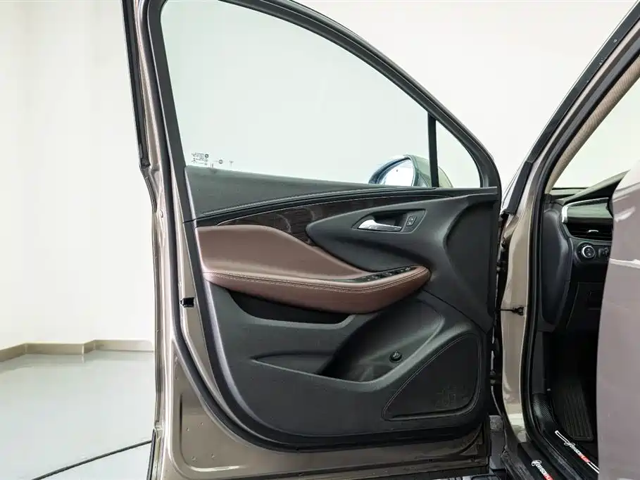 Angkouwei Plus 2017 28T 4WD Elite Edition