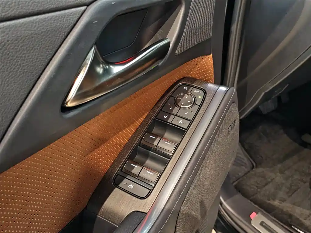 Lexus GX 2024 Peak Edition