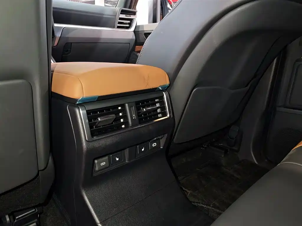 Lexus GX 2024 Peak Edition