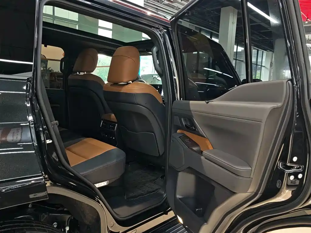 Lexus GX 2024 Peak Edition