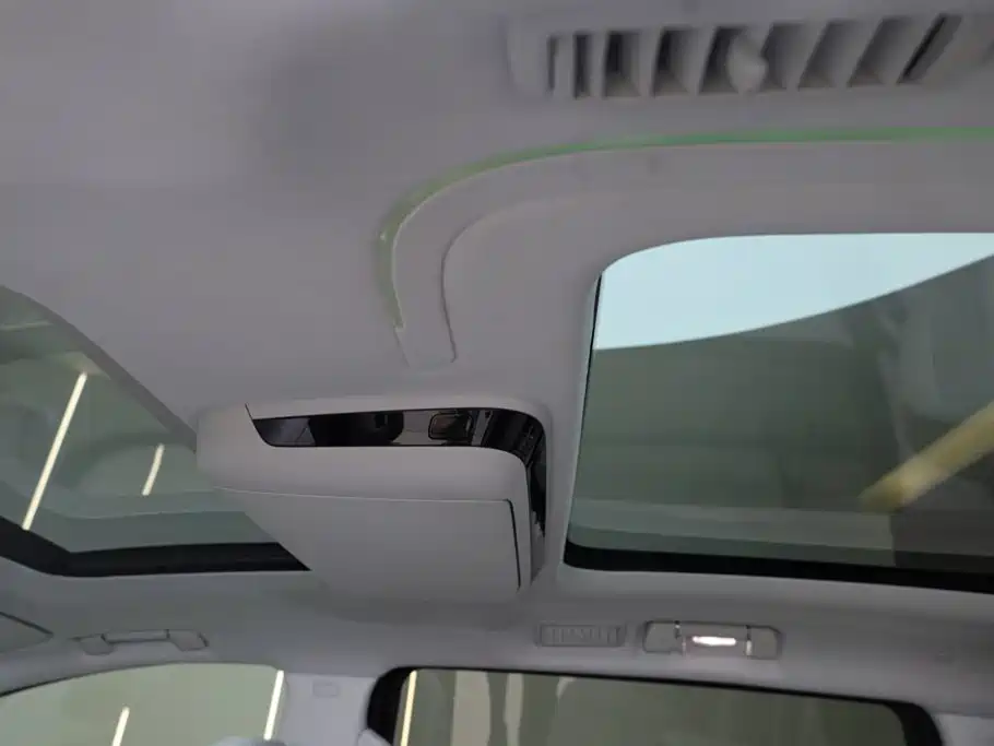 2025 Century 2.0T Six-Seater Yunshe Edition