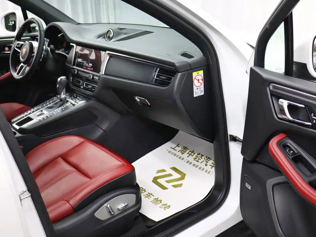 Macan 2021 2.0T