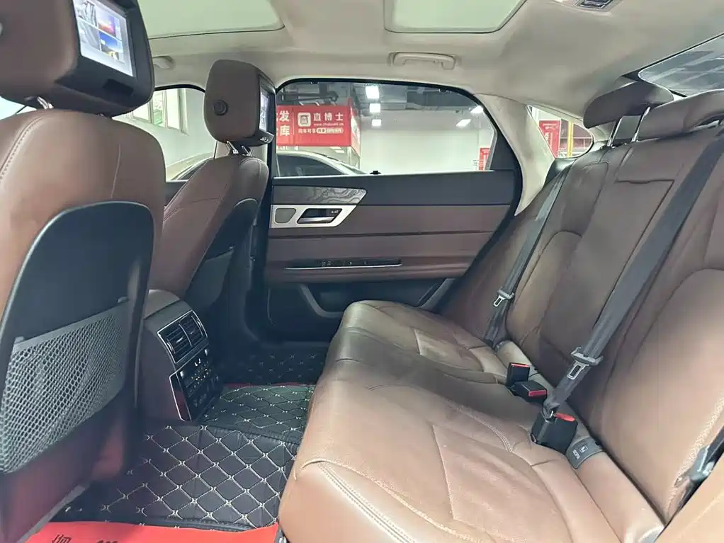 Jaguar XFL 2019款 XFL 2.0T 250PS All-Wheel Drive Prestige Edition
