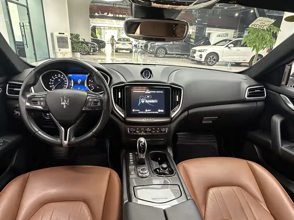 Ghibli 2018 Facelift 3.0T Standard Edition