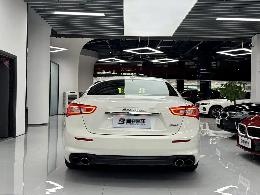 Ghibli 2018 Facelift 3.0T Standard Edition