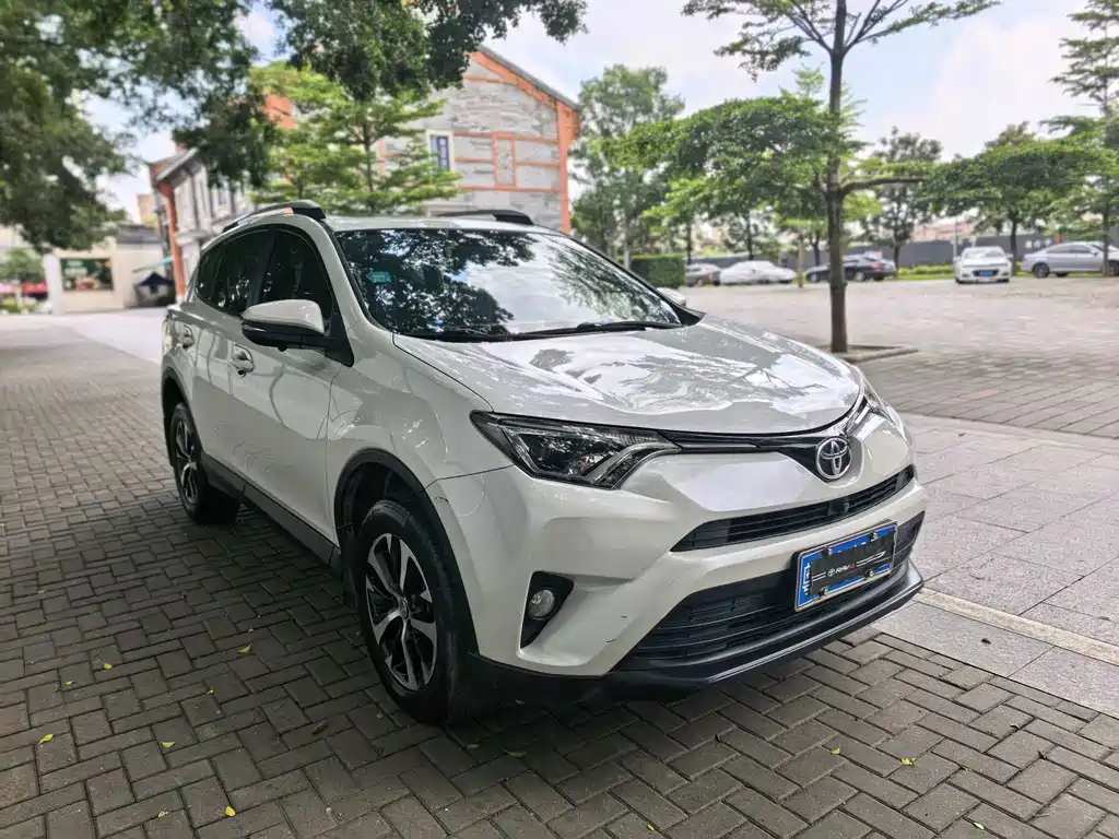 RAV4 2019款 2.0L CVT Two-Wheel Drive Pioneer Edition National VI