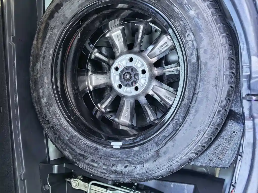 RAV4 2019款 2.0L CVT Two-Wheel Drive Pioneer Edition National VI