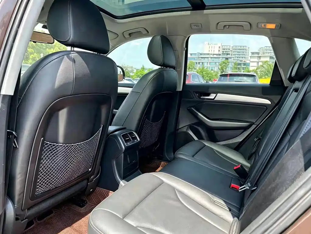 Audi Q5 2013 model 40 TFSI Technology Edition