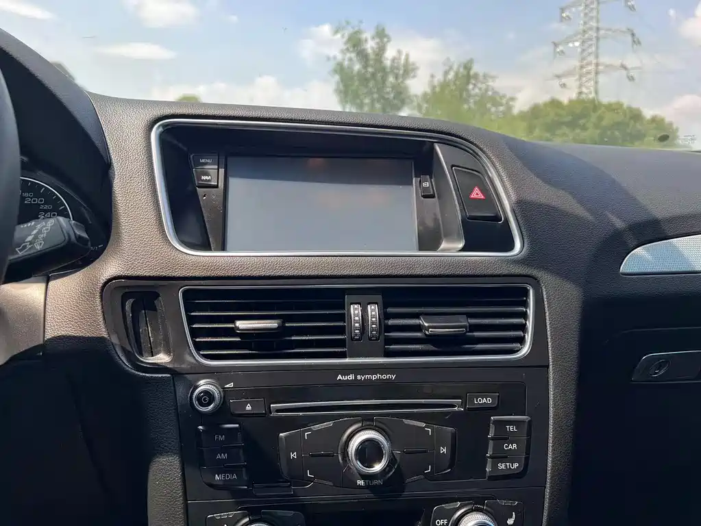 Audi Q5 2013 model 40 TFSI Technology Edition