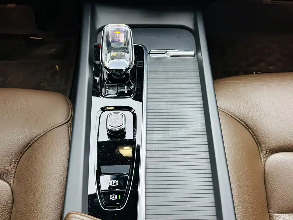 Volvo S60 2023 B4 Intelligent Luxury Edition