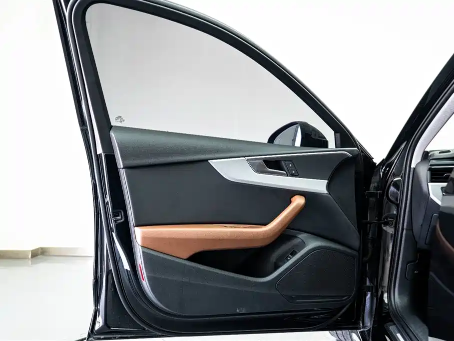 Audi A4 Import 2021 Avant Pioneer 40 TFSI Fashion Elegance Edition