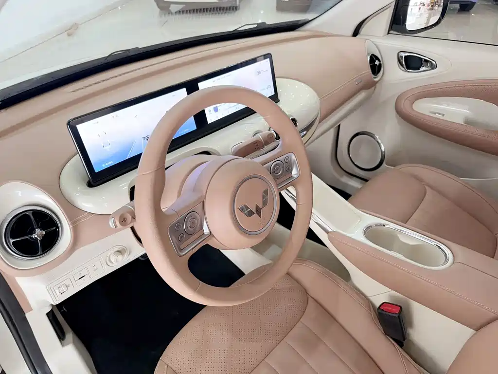 Wuling BenGuo 2025 Model 333km LingXi Interconnected Edition
