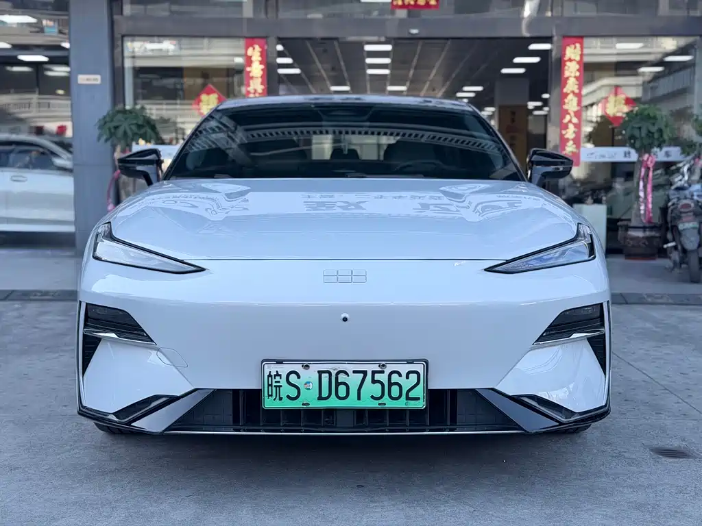 Galaxy E8 2024 Edition 550km Rear-wheel Drive PRO